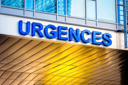 urgences-hospitalieres-patients-attendent-8h