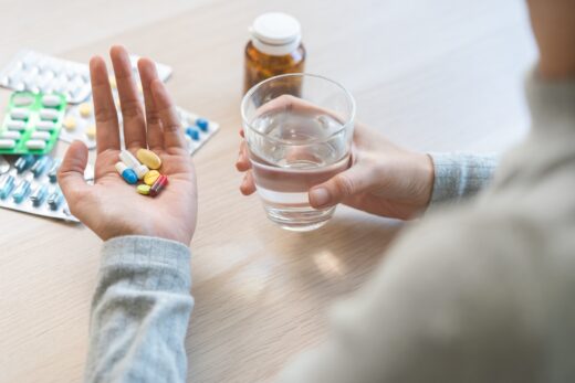 antibiotiques-autorites-sante-alertent-patient