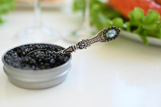 Burger King propose depuis le 1er avril, et pour quelques jours, des nuggets au caviar. Pixabay