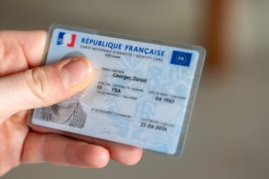 Carte d’identité : échangez gratuitement l’ancien modèle pour le nouveau format. Carte d'identité