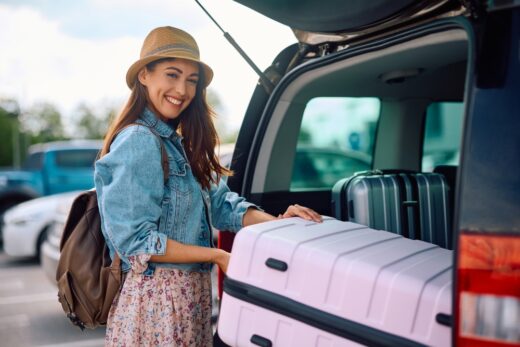 Parkings d’aéroport : comment s’en sortir pour moins cher ?