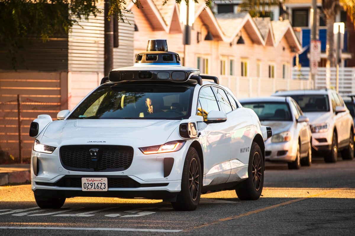 waymo-toyota-voiture-autonome-partenariat-industrie-automobile
