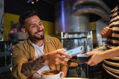 apple-pay-iphone-paiement-sans-contact-paypal