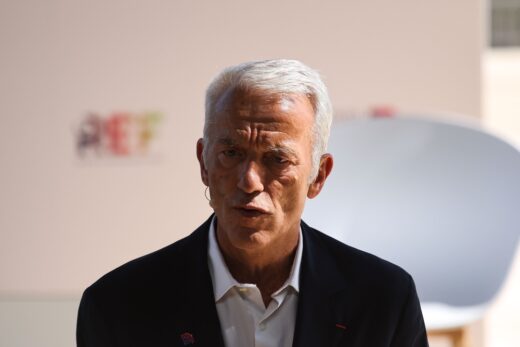 Le président du Medef dénonce l’immobilisme économique