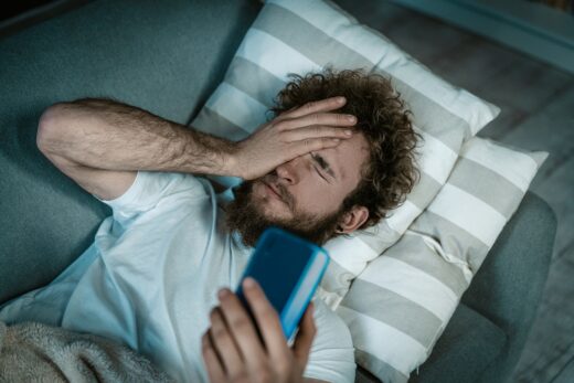 Utiliser son smartphone comme réveil, une mauvaise idée