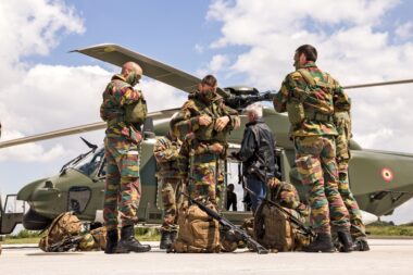 L'Union européenne adopte un plan d'achats d'armement de 150 milliards d'euros