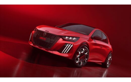 « La PEUGEOT E-208 GTi offre ainsi les meilleures performances de tous les modèles du segment B », annonce fièrement le constructeur.