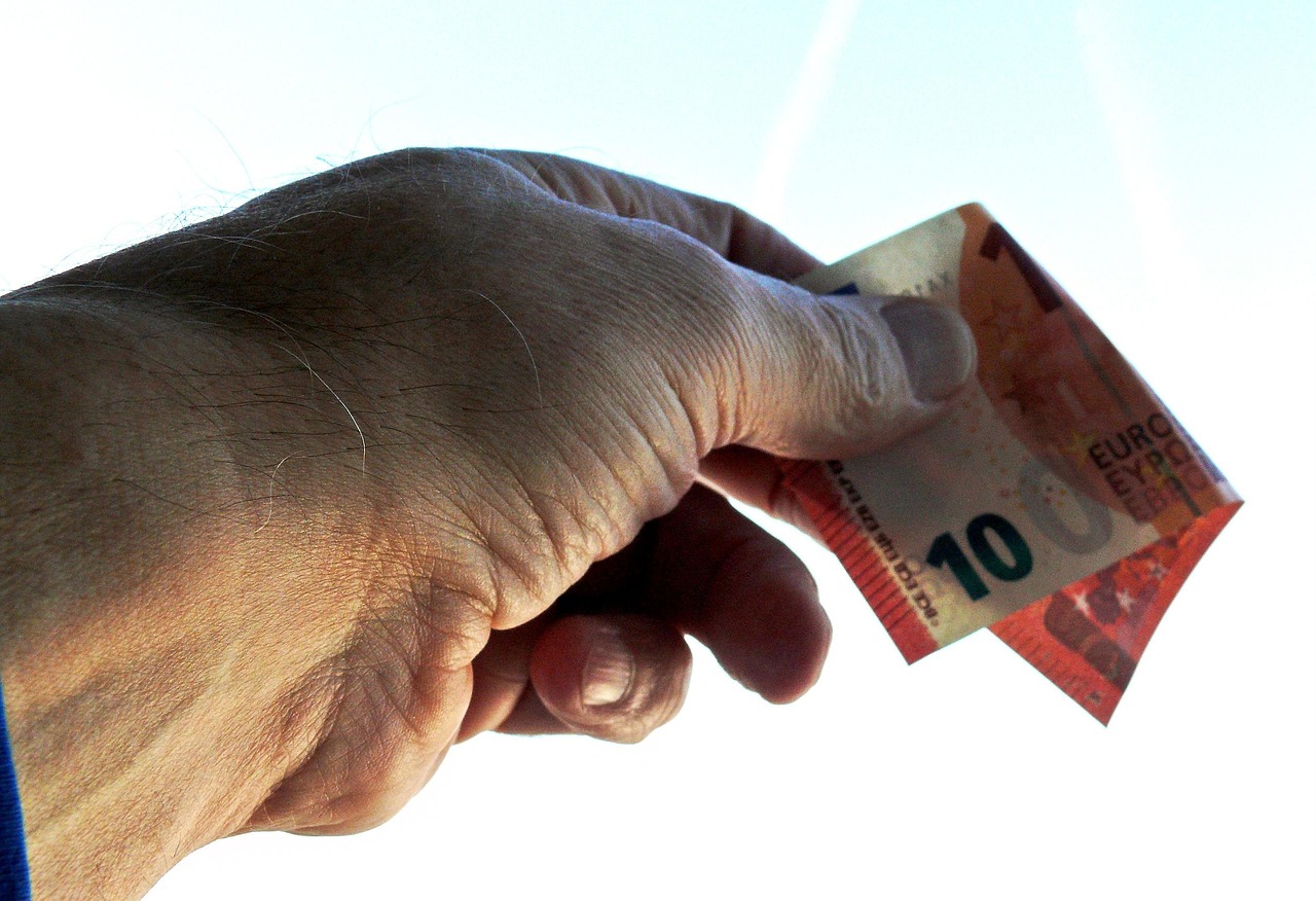 La dette publique atteint 3 300 milliards d'euros en France. Pixabay