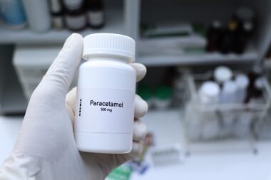 paracetamol-scientifiques-bacteries-bouteilles-plastiques-insolite