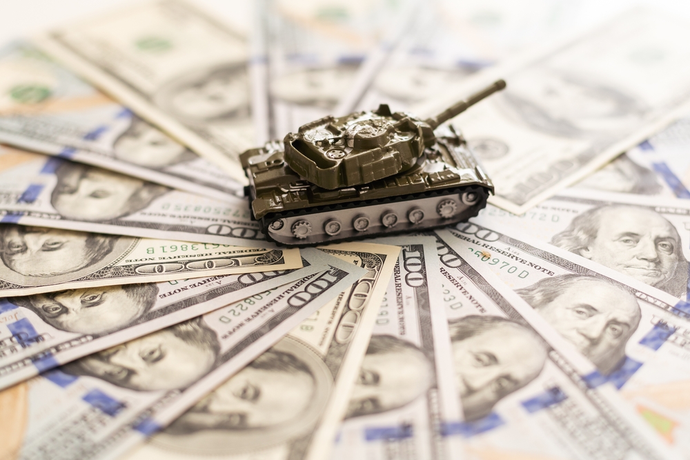 Le Pentagone a transféré 2 400 milliards de dollars aux industriels de l’armement