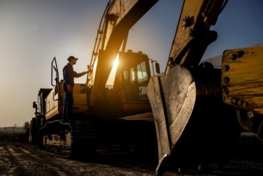 btp-intelligence-artificielle-chantier-bedrock-robotics-robotique