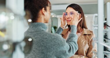 BTS Optique : quels débouchés et quel salaire espérer ?