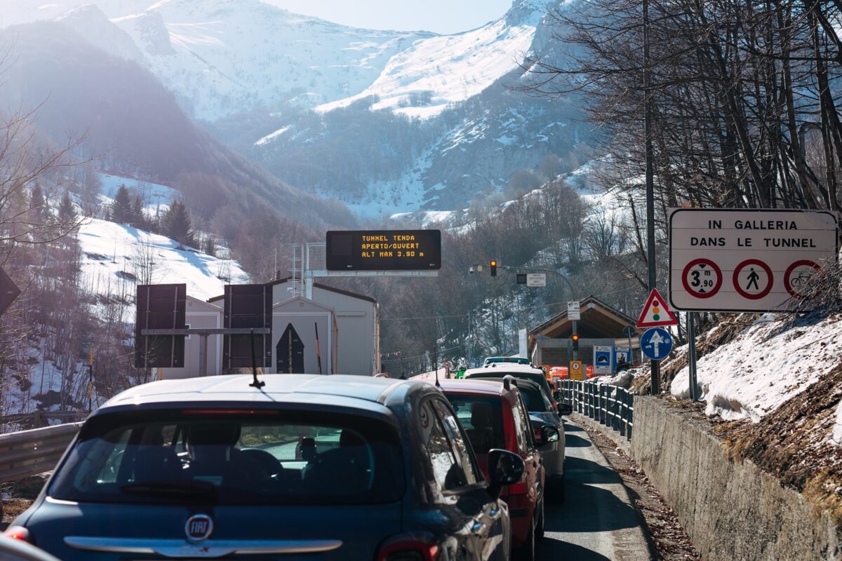 Le tunnel du col de Tende constitue l’un des seuls passages directs entre les Alpes-Maritimes et le Piémont italien