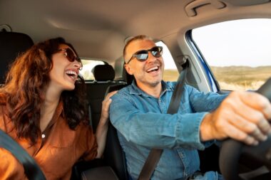 voiture-location-modeles-destinations-vacances-ete-2025
